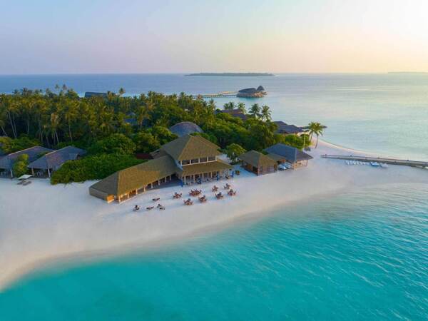 Emerald Faarufushi Resort & Spa 5* (Раа Атолл)